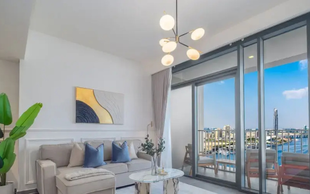 LUX  The Dubai Creek Edge Suite