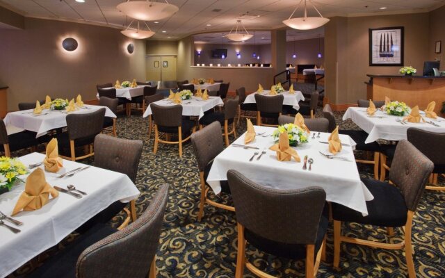 Crowne Plaza Virginia Beach Town Center by IHG