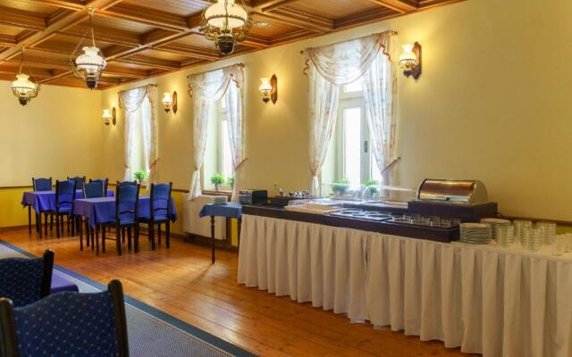 Hotel Heluan