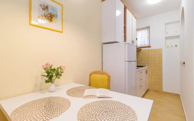 Escape - 20 m From sea - Yellow