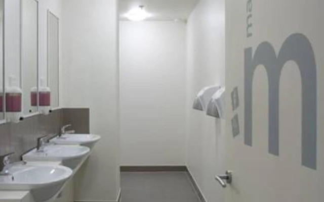Urban Central Accommodation - Hostel