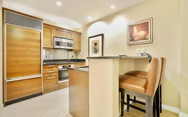 Abz Signature Deluxe Suites