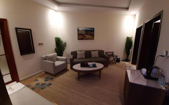 Qasr Alshamal Hotel