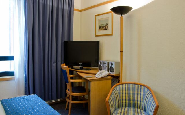 VIP Executive Eden Aparthotel
