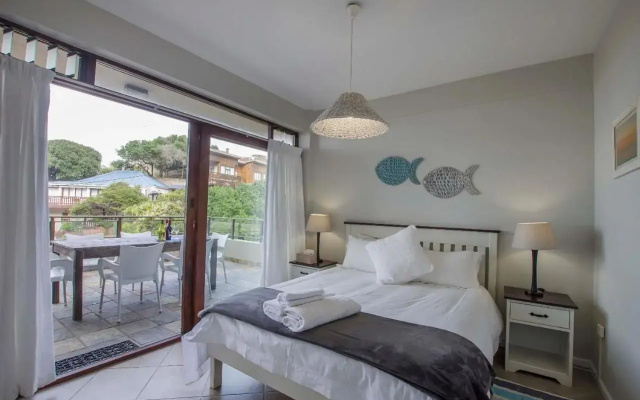Herolds Bay Accommodation - Bergwater Upstairs