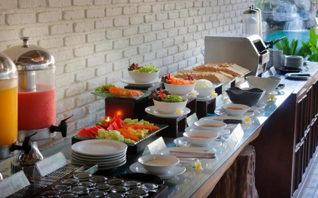 Adi Dharma Hotel Legian