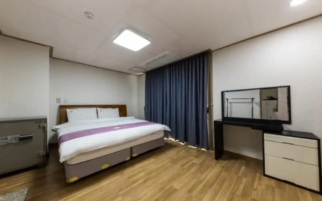 Boryeong (Daecheon) Mud Beach Hotel