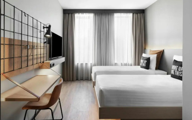 Moxy Alfragide Lisboa