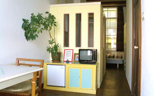 Truelove Antique and Guesthouse