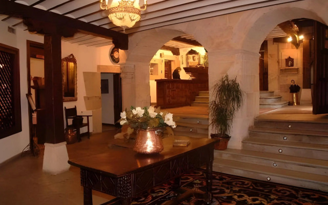 Hotel Santillana