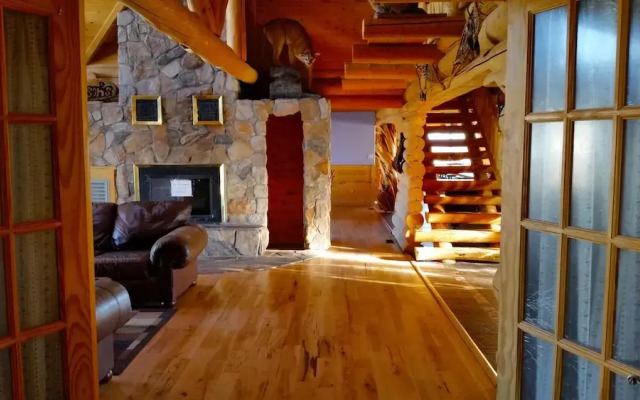 Horsehead Mountain Lodge