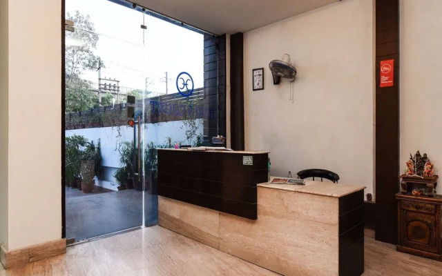 OYO 644 Hotel Haris Court