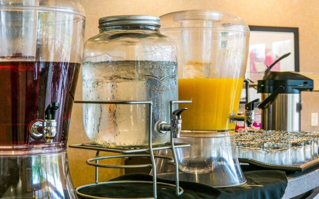 Cambria Hotel Fort Collins