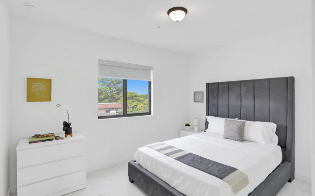 Renzzi Wynwood Apartments