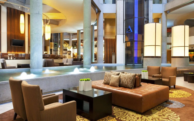 The Westin Bonaventure  and Suites, Los Angeles