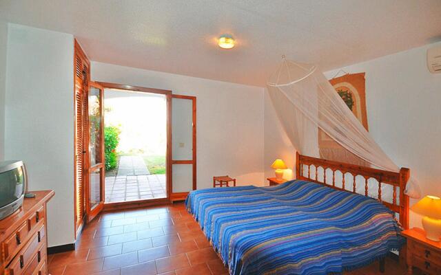 Apartment in Santa Pola with a shared pool