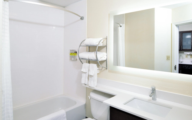 Candlewood Suites Winchester by IHG