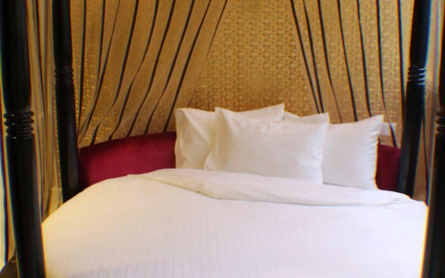 Victory Exclusive Hotel