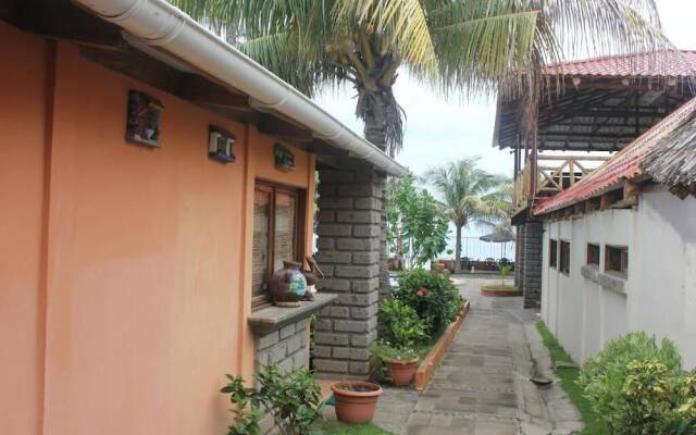 Punta Roca Surf Resort