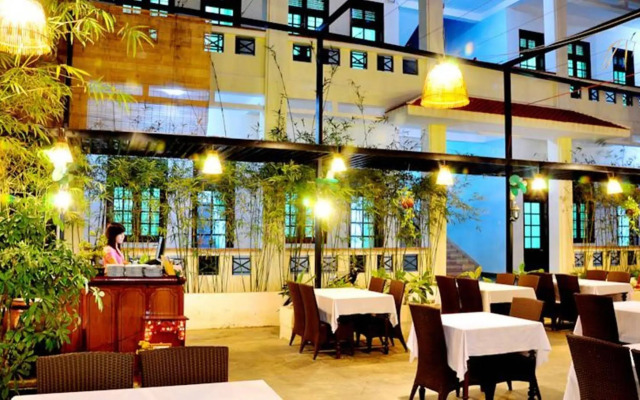 Tuyet Mai Hotel