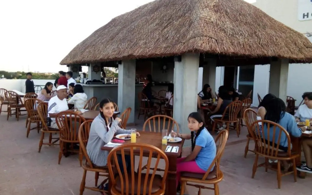 Hotel Plaza Kokai Cancún