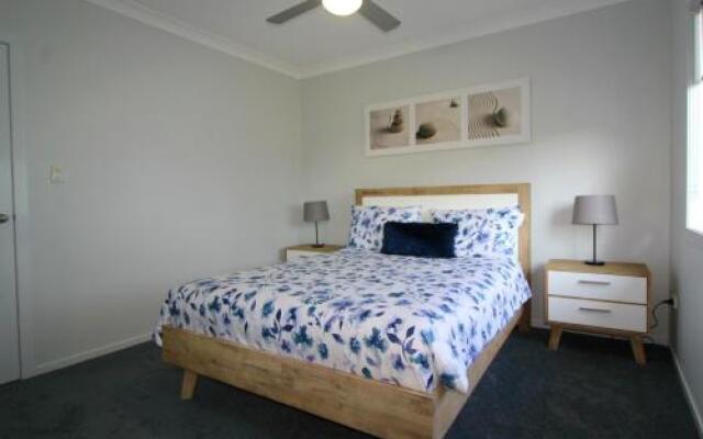 Dolphin Court 1 1 Gowing Street