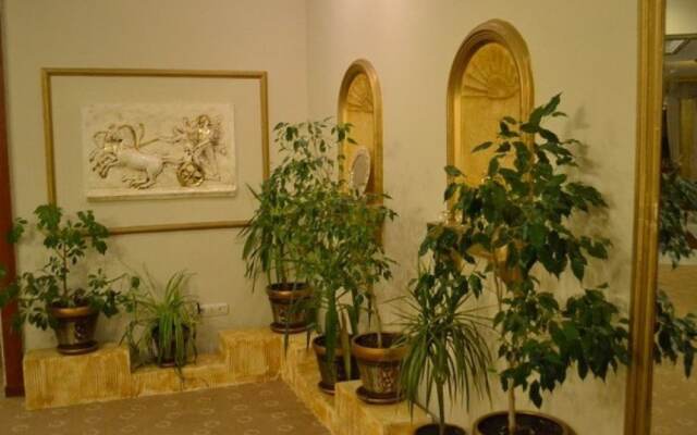 Armir Palace