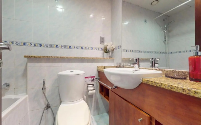 LV13 - Elegant Studio in Lake View Tower