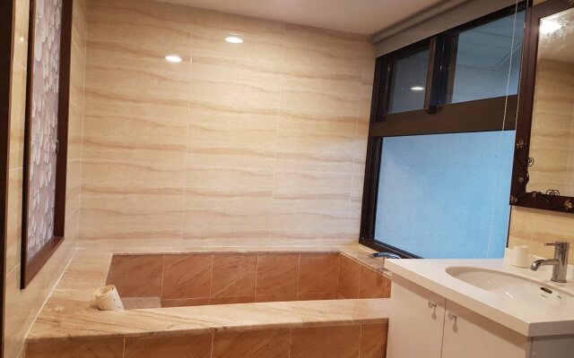 Start Journey Hotel