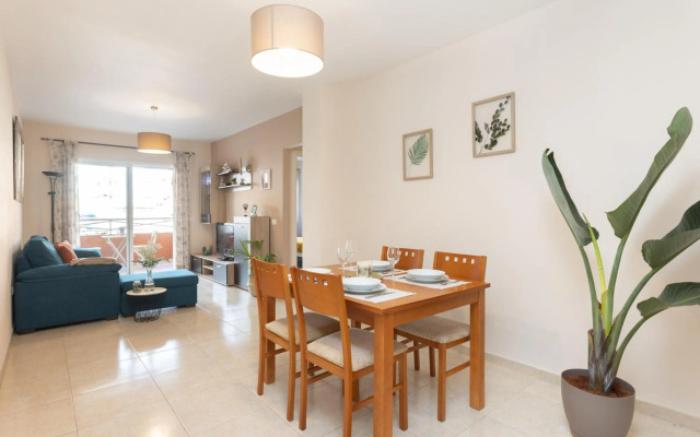 Acogedora vivienda vacacional Caletillas Piscina y WIFI