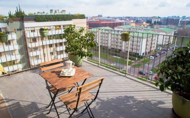 Bocconi Navigli Apartment With Terrace
