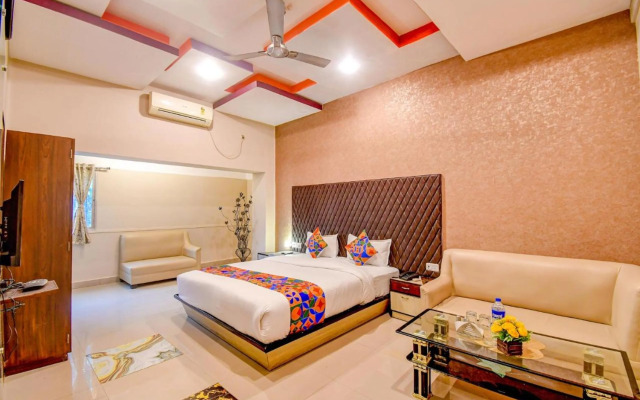 Fabhotel Prime Rockstar Suites