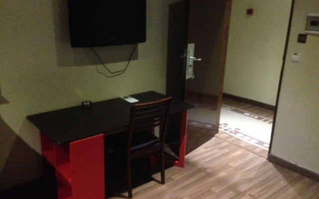 Business Hotel
