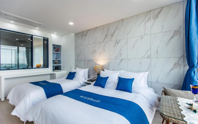 Bluespring Boutique Hotel