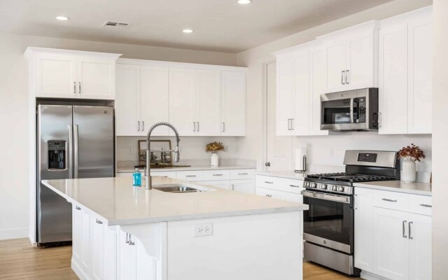 Paseos Paradise 4 Bedroom Home