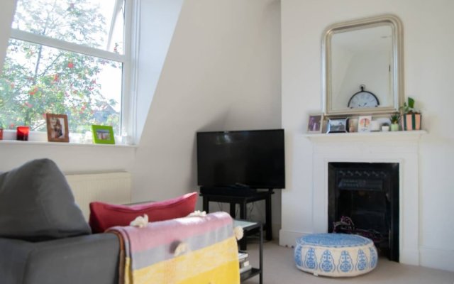 Charming 2 Bedroom Flat In Finsbury Park