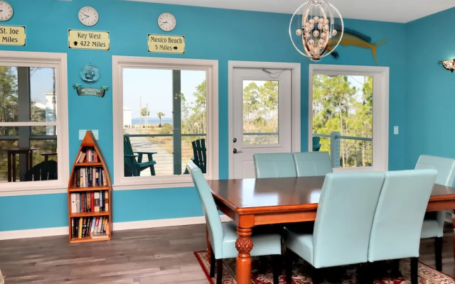 Dolphin Daze Beach House