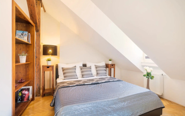 Old town square premium apartments