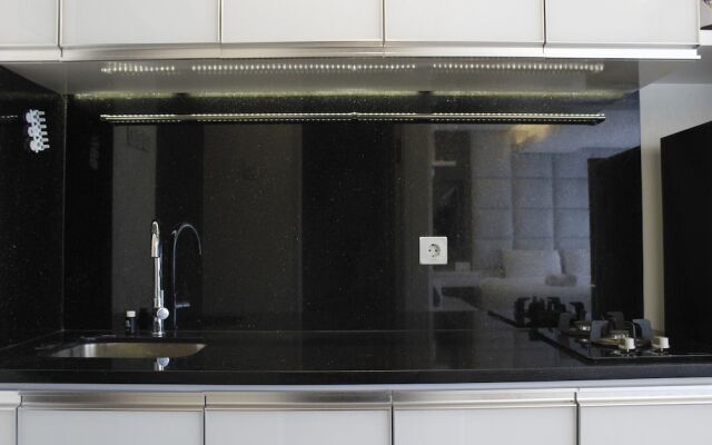 Modern & Spacious Studio at The Jarrdin Cihampelas Apartment