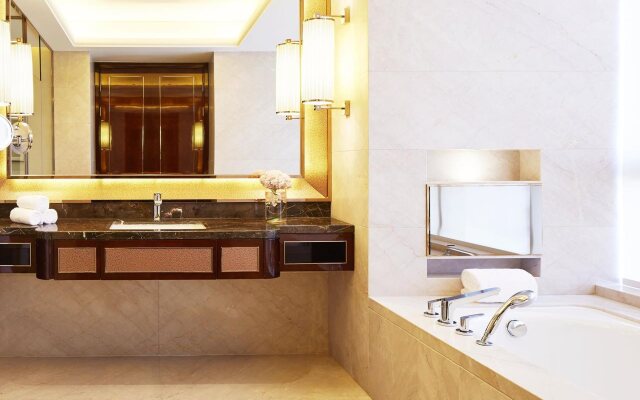 Sheraton Grand Zhengzhou Hotel