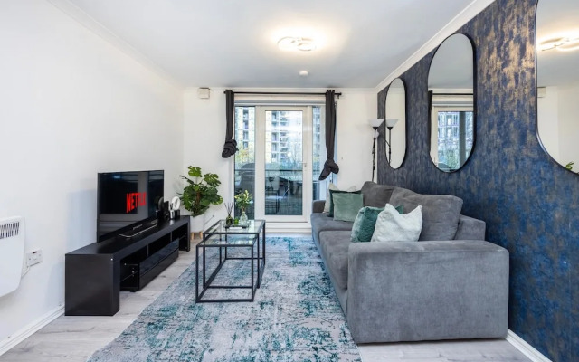 London Oasis Apartment Escape