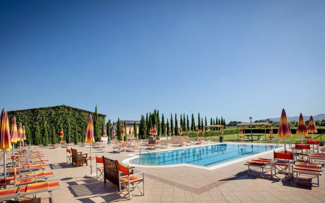 Residence con piscina a Vada A.C WIFI