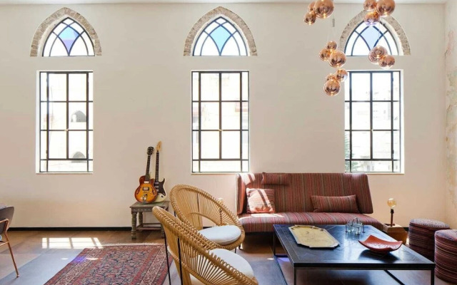 Designed Jaffa Haven with Rooftop by Sea N' Rent