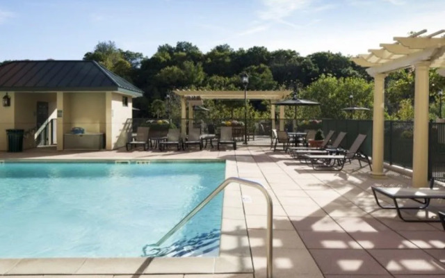 Oakwood At Merritt River