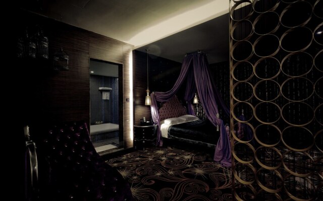 Luxurious Romantic Hotel