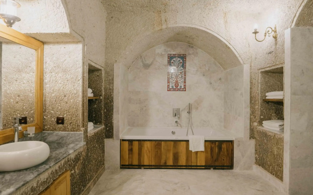 Lunar Cappadocia Hotel