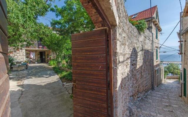 Apartments Jerkica - 50 m from sea