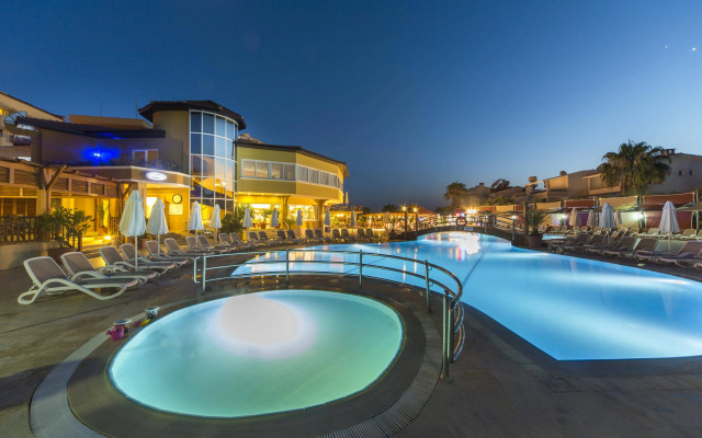 Club Dizalya Hotel