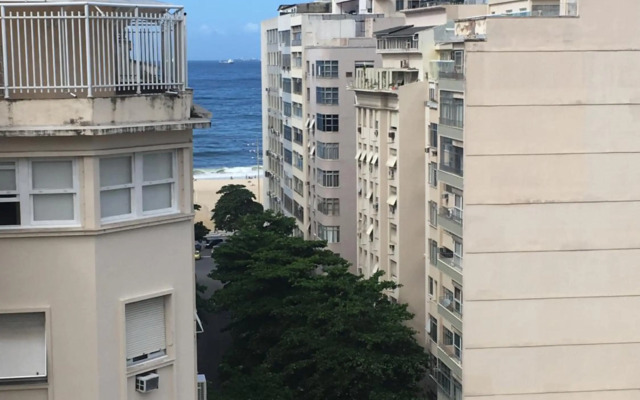 Stylish Copacabana Apartment