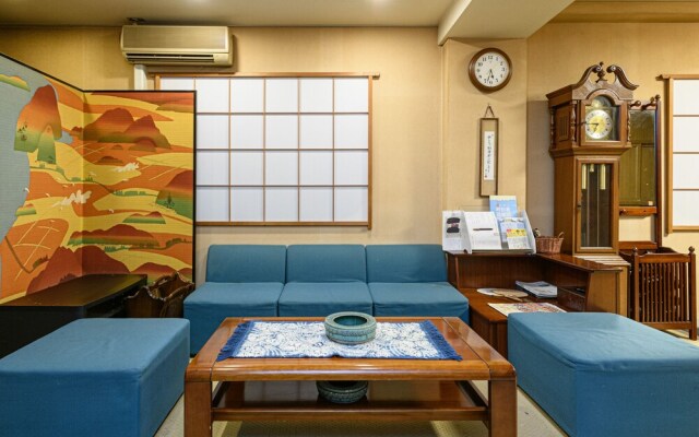 OYO 44848 Sakaeya Ryokan